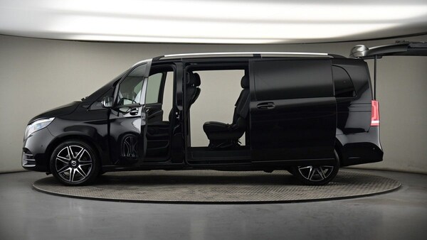 Used Mercedes-Benz V-Class 2023 for sale - 75078717: Photo 51