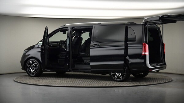 Used Mercedes-Benz V-Class 2023 for sale - 75078717: Photo 52