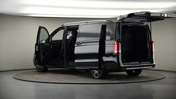 Used Mercedes-Benz V-Class 2023 for sale - 75078717: Photo 53