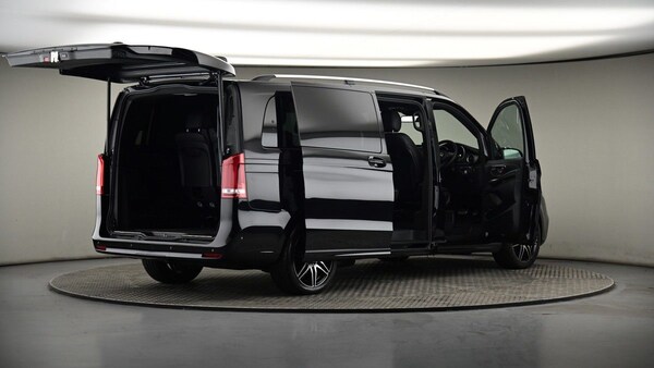 Used Mercedes-Benz V-Class 2023 for sale - 75078717: Photo 56