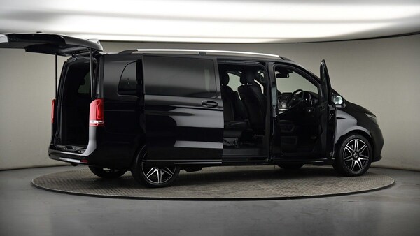 Used Mercedes-Benz V-Class 2023 for sale - 75078717: Photo 57