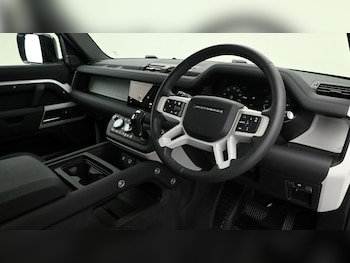 Used Land Rover Defender 110 2023 for sale - 75474443: Photo