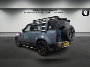 Used Land Rover Defender 2021 for sale - 78083811: Photo