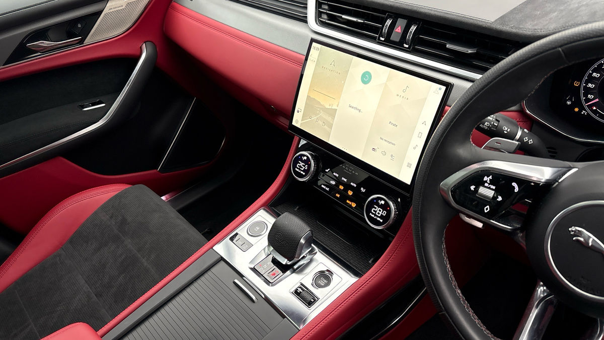 Used Jaguar F-Pace 2022 for sale - 77107381: Photo 18