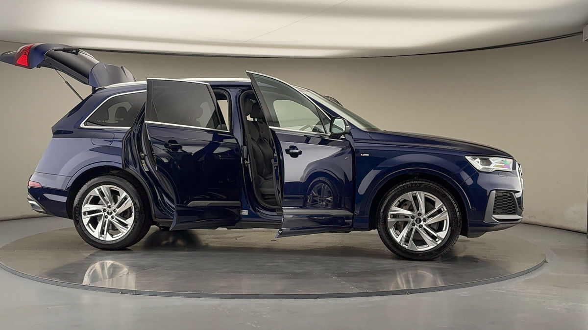 Used Audi Q7 2022 for sale - 75974860: Photo 55