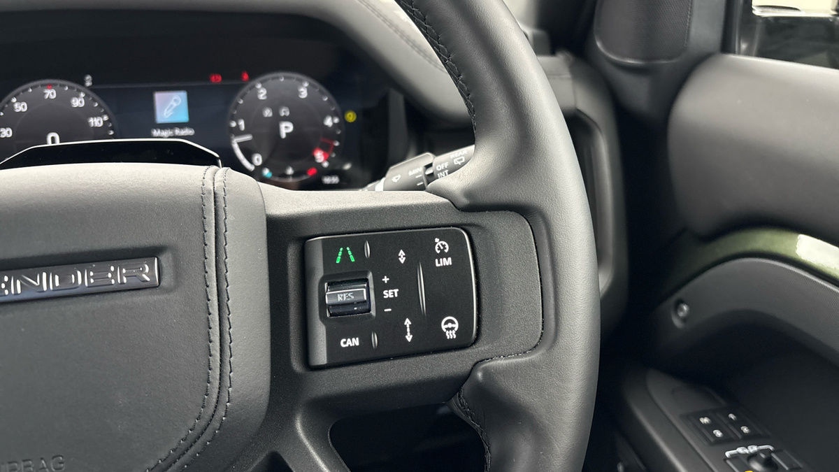 Used Land Rover Defender 90 2025 for sale - 77172895: Photo 14