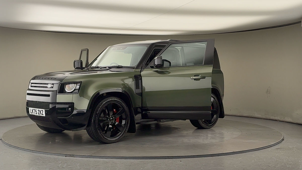 Used Land Rover Defender 90 2025 for sale - 77172895: Photo 22