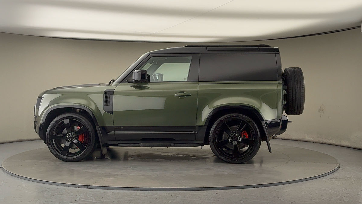 Used Land Rover Defender 90 2025 for sale - 77172895: Photo 27