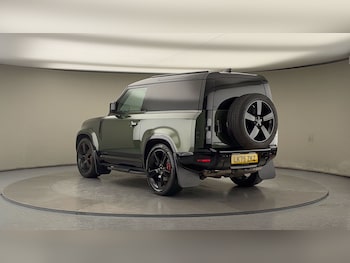 Used Land Rover Defender 2025 for sale - 77172895: Photo