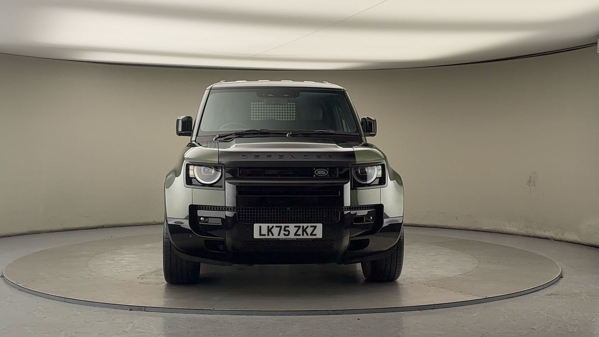 Used Land Rover Defender 90 2025 for sale - 77172895: Photo 32