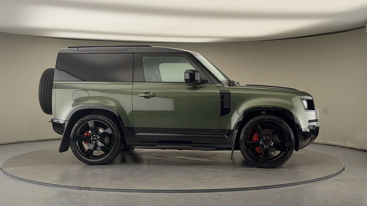 Used Land Rover Defender 90 2025 for sale - 77172895: Photo 36