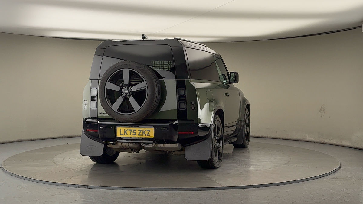 Used Land Rover Defender 90 2025 for sale - 77172895: Photo 40