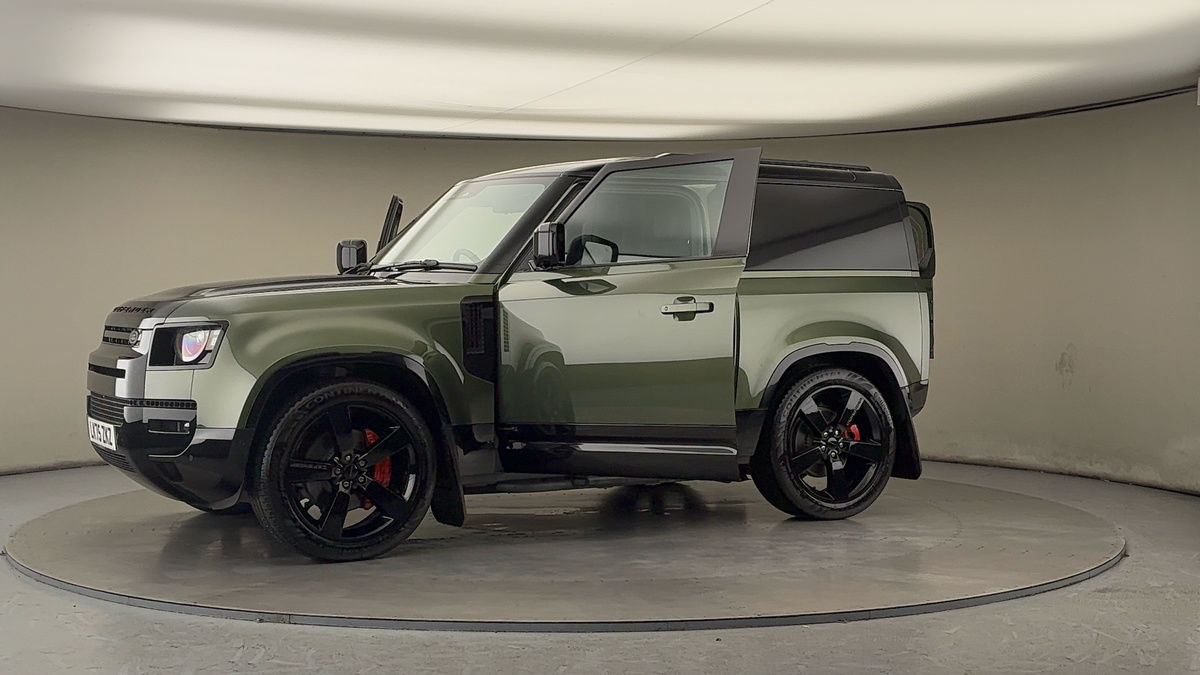 Used Land Rover Defender 90 2025 for sale - 77172895: Photo 48