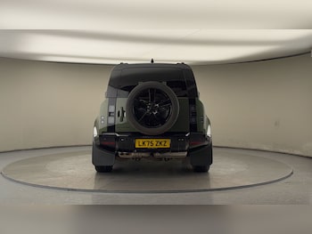 Used Land Rover Defender 2025 for sale - 77172895: Photo