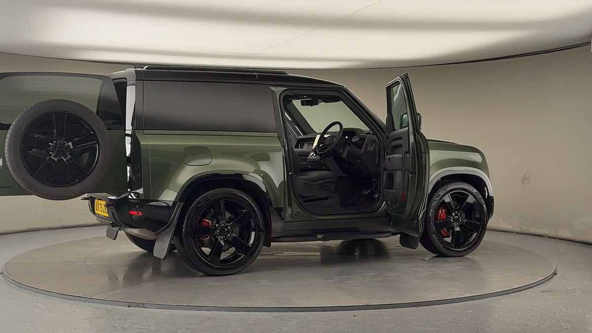 Used Land Rover Defender 90 2025 for sale - 77172895: Photo 57