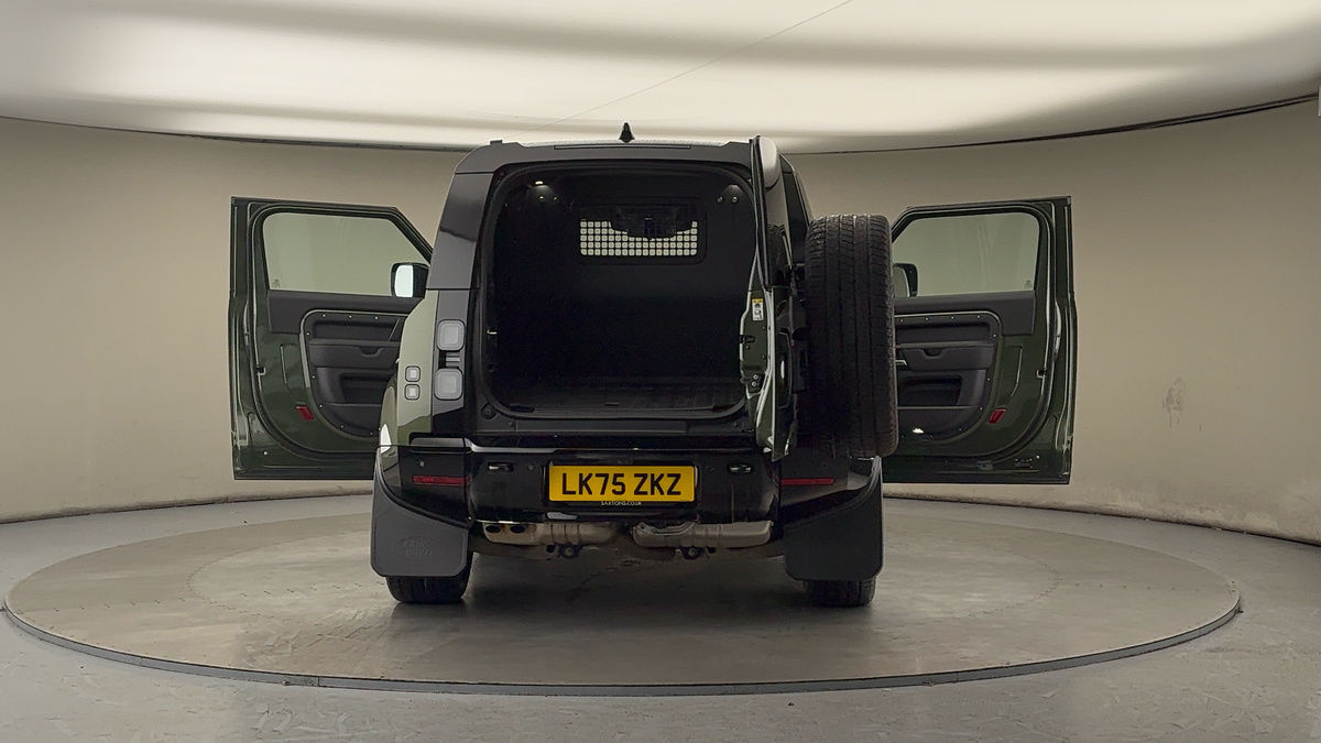 Used Land Rover Defender 90 2025 for sale - 77172895: Photo 60