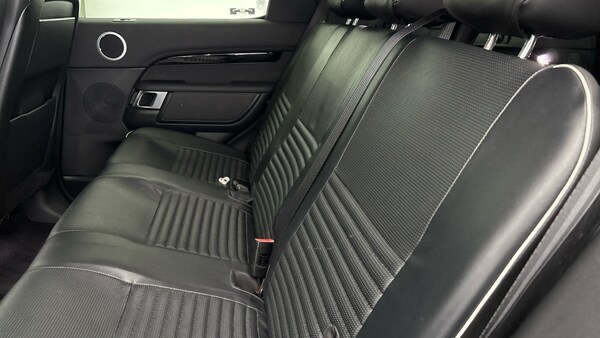 Used Land Rover Discovery 2021 for sale - 75924531: Photo 9
