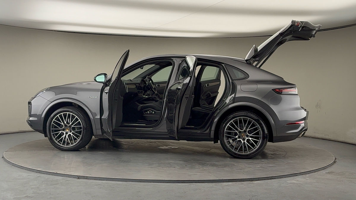 Used Porsche Cayenne 2020 for sale - 77535688: Photo 47