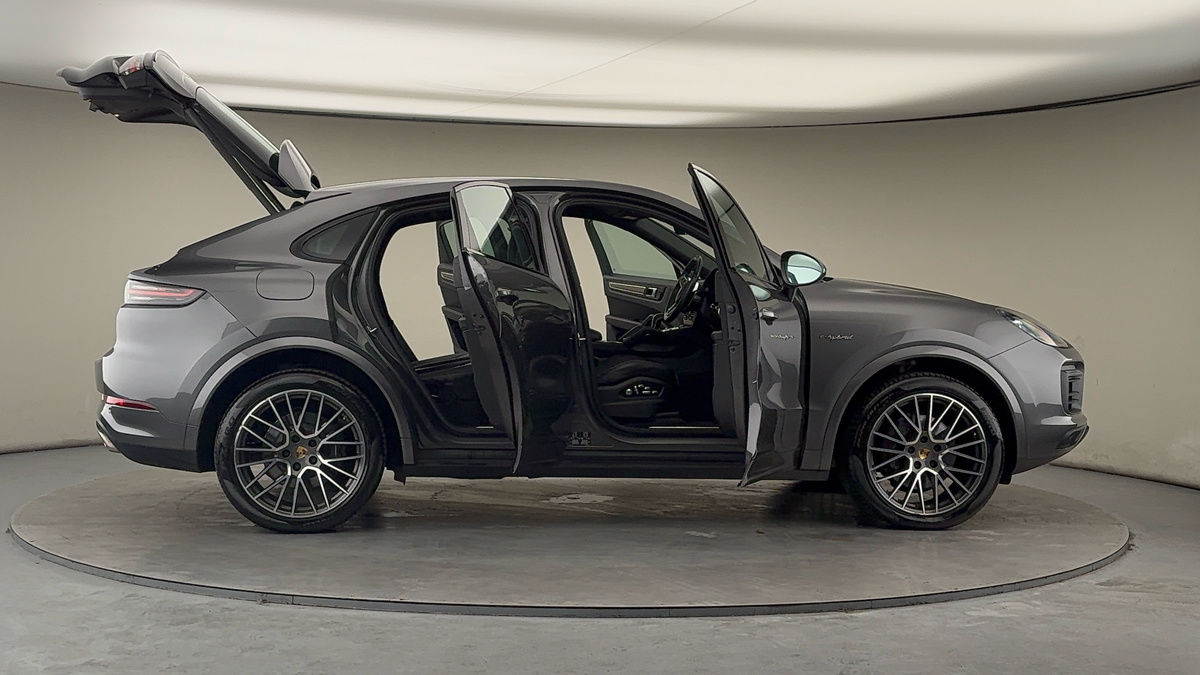 Used Porsche Cayenne 2020 for sale - 77535688: Photo 57