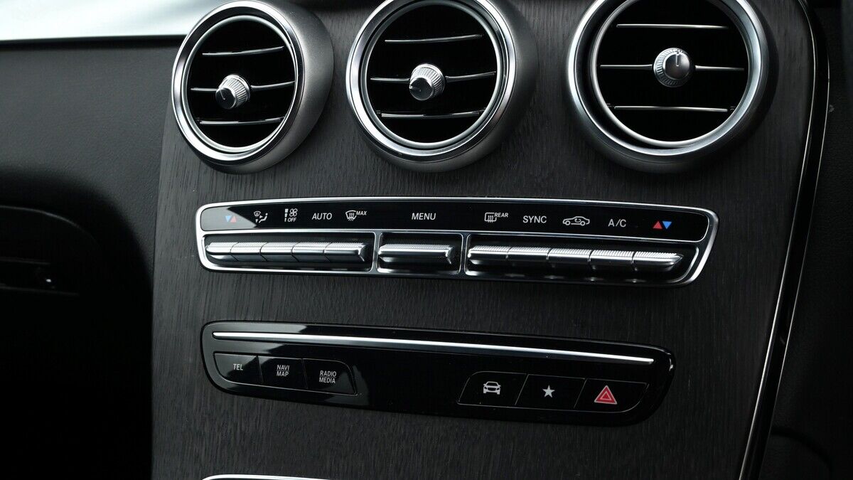 Used Mercedes-Benz GLC 2020 for sale - 76655649: Photo 12