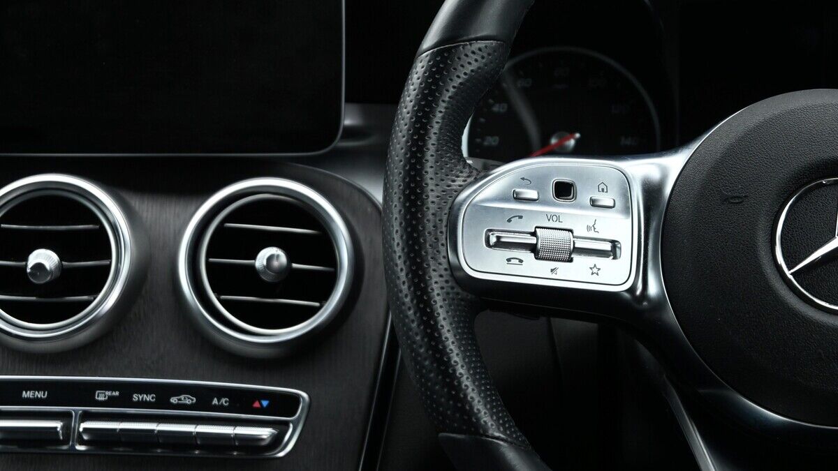 Used Mercedes-Benz GLC 2020 for sale - 76655649: Photo 15