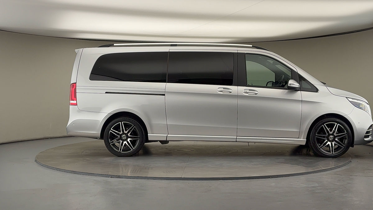 Used Mercedes-Benz V-Class 2023 for sale - 76280806: Photo 28