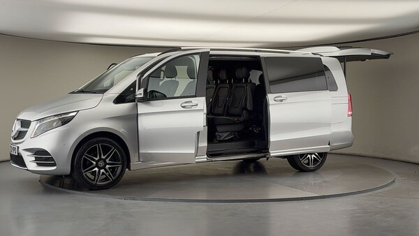 Used Mercedes-Benz V-Class 2023 for sale - 76280806: Photo 60