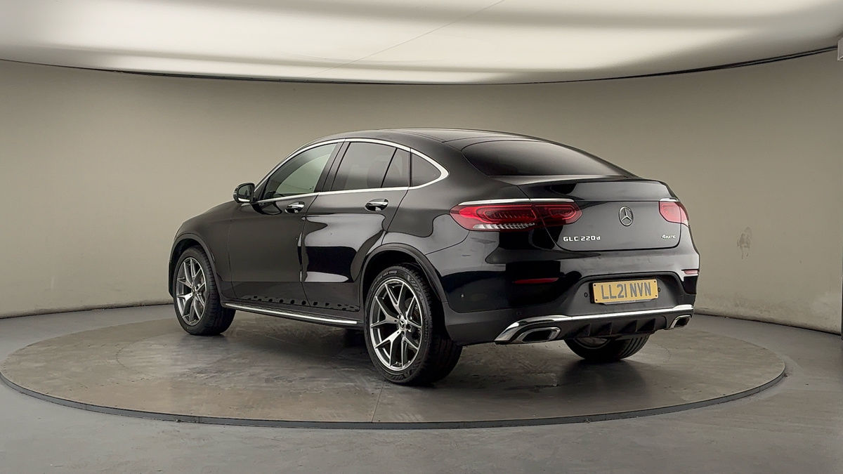 Used Mercedes-Benz GLC 2021 for sale - 76470832: Photo 2