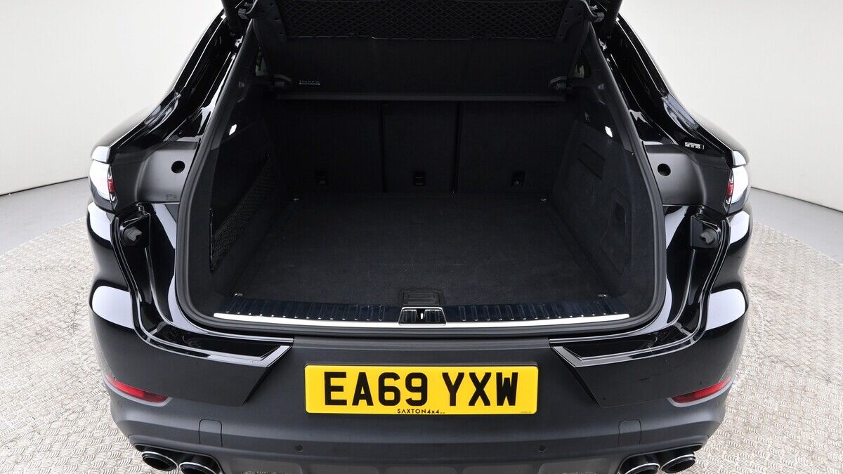 Used Porsche Cayenne 2019 for sale - 76430650: Photo 10