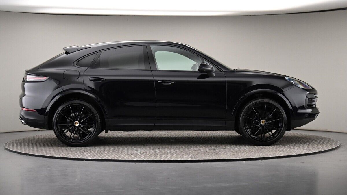 Used Porsche Cayenne 2019 for sale - 76430650: Photo 27