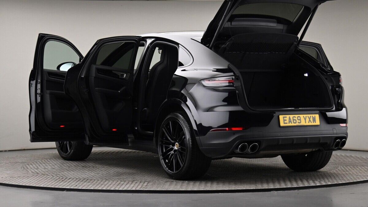 Used Porsche Cayenne 2019 for sale - 76430650: Photo 29