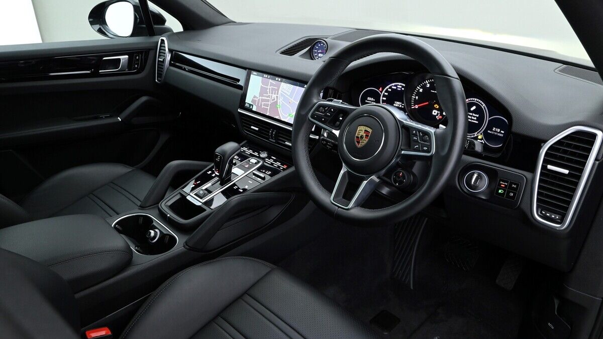 Used Porsche Cayenne 2019 for sale - 76430650: Photo 3