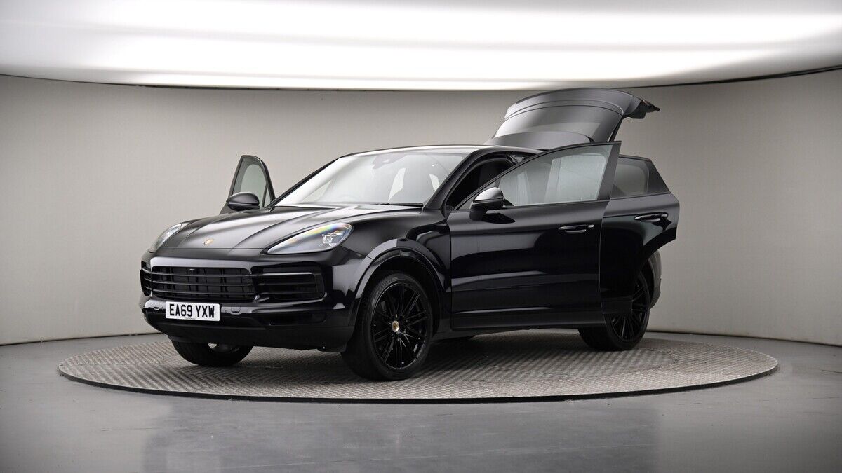 Used Porsche Cayenne 2019 for sale - 76430650: Photo 48