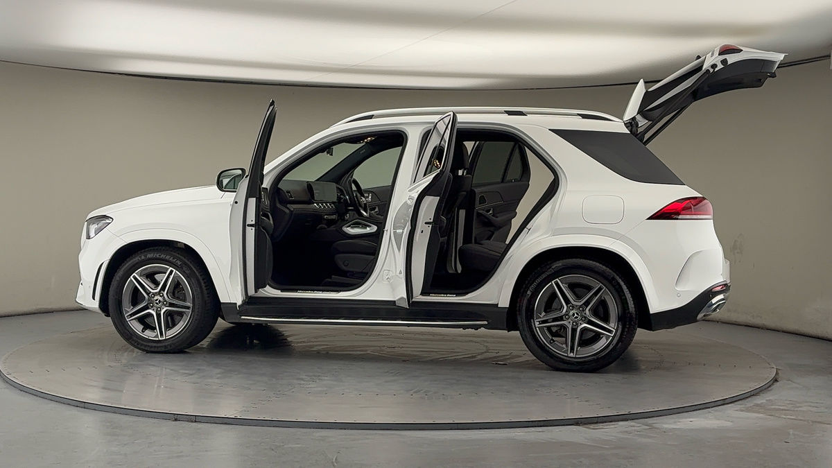 Used Mercedes-Benz GLE 2022 for sale - 77720875: Photo 47