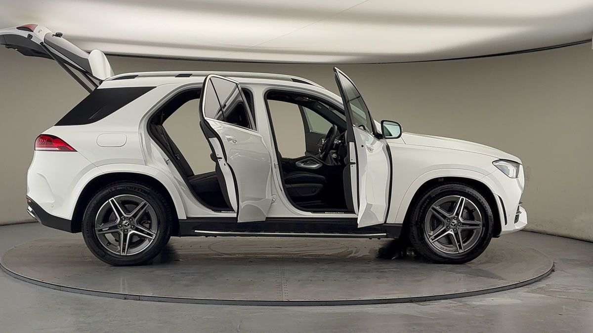 Used Mercedes-Benz GLE 2022 for sale - 77720875: Photo 57