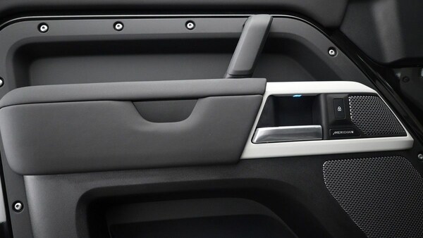 Used Land Rover Defender 110 2024 for sale - 74092876: Photo 13