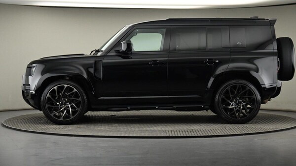 Used Land Rover Defender 110 2024 for sale - 74092876: Photo 23