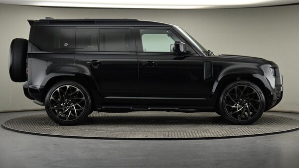 Used Land Rover Defender 110 2024 for sale - 74092876: Photo 27