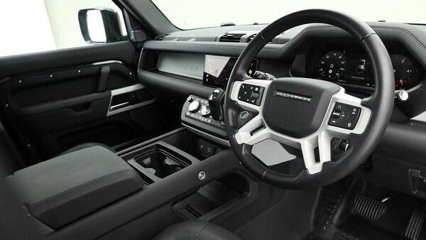Used Land Rover Defender 110 2024 for sale - 74092876: Photo 3