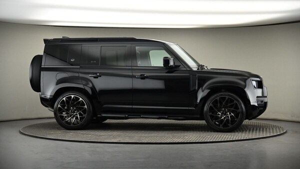 Used Land Rover Defender 110 2024 for sale - 74092876: Photo 43