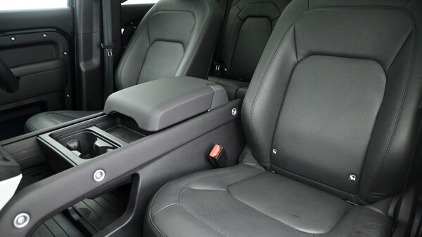 Used Land Rover Defender 110 2024 for sale - 74092876: Photo 4