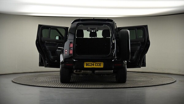 Used Land Rover Defender 110 2024 for sale - 74092876: Photo 54
