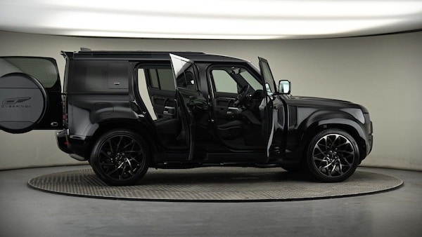 Used Land Rover Defender 110 2024 for sale - 74092876: Photo 58