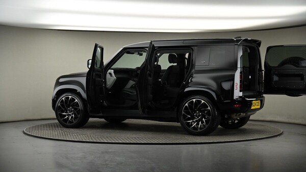 Used Land Rover Defender 110 2024 for sale - 74092876: Photo 75