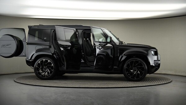 Used Land Rover Defender 110 2024 for sale - 74092876: Photo 82