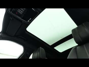 Used Land Rover Range Rover Velar 2019 for sale - 75254689: Photo