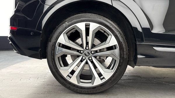 Used Audi Q8 2022 for sale - 75987117: Photo 10