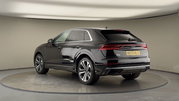 Used Audi Q8 2022 for sale - 75987117: Photo 2