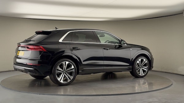 Used Audi Q8 2022 for sale - 75987117: Photo 38