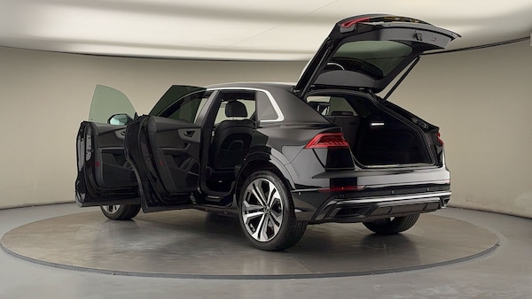 Used Audi Q8 2022 for sale - 75987117: Photo 43